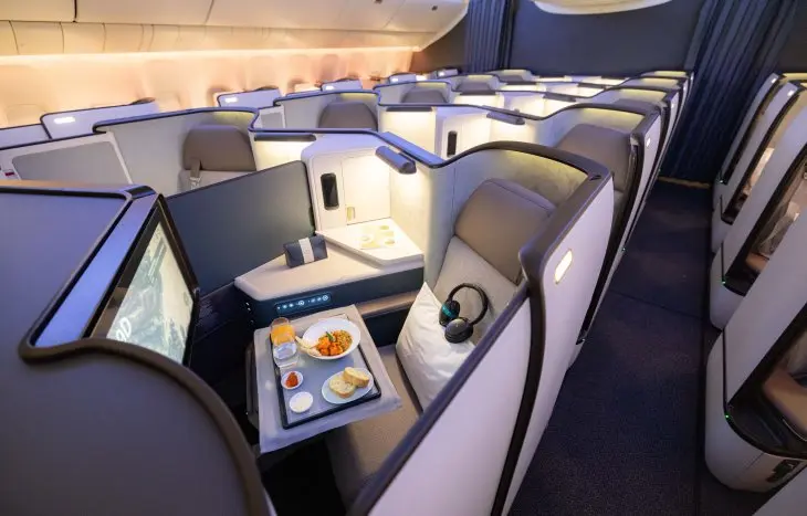Maskapai Tiket Pesawat Termahal, Cathay Pacific Airways