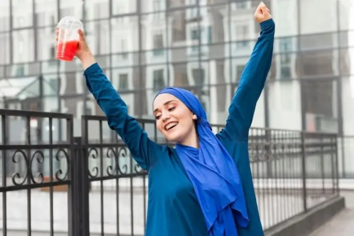 Tips Merawat Rambut bagi Wanita Berhijab agar Tetap Sehat