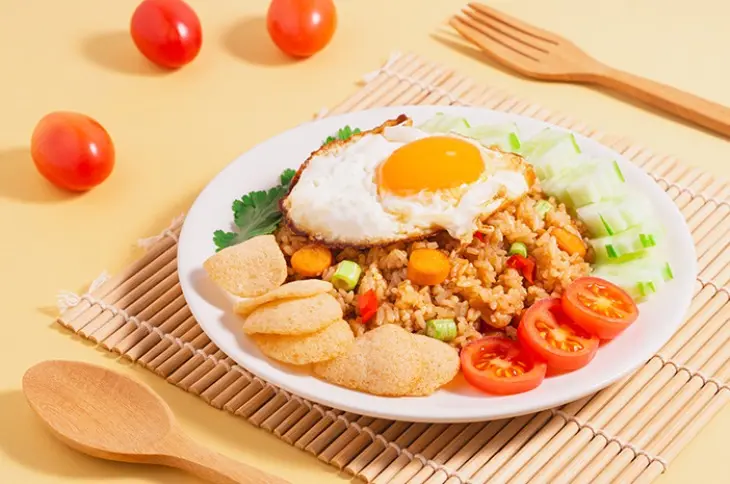 Nasi Goreng - Street Food Kelas Dunia yang Tak Pernah Gagal Menggoda Selera